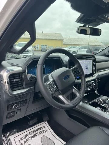 New 2026 Star White Metallic Tri-Coat Ford Lariat® image 106