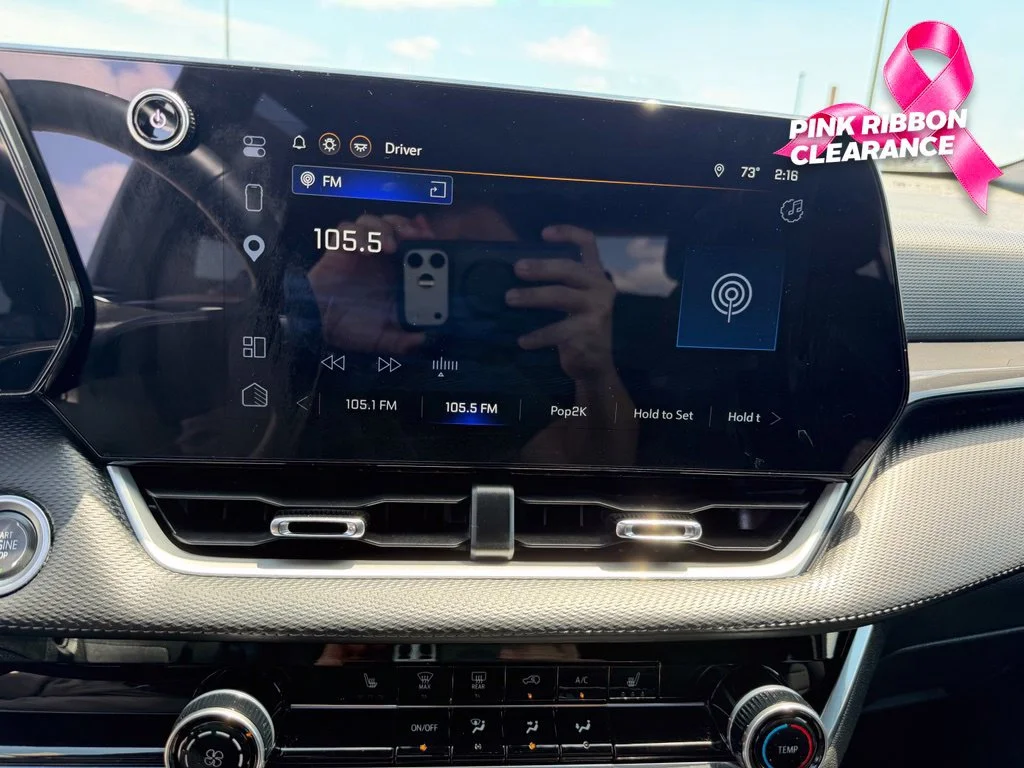 2025 Chevrolet Equinox LT - Photo 17