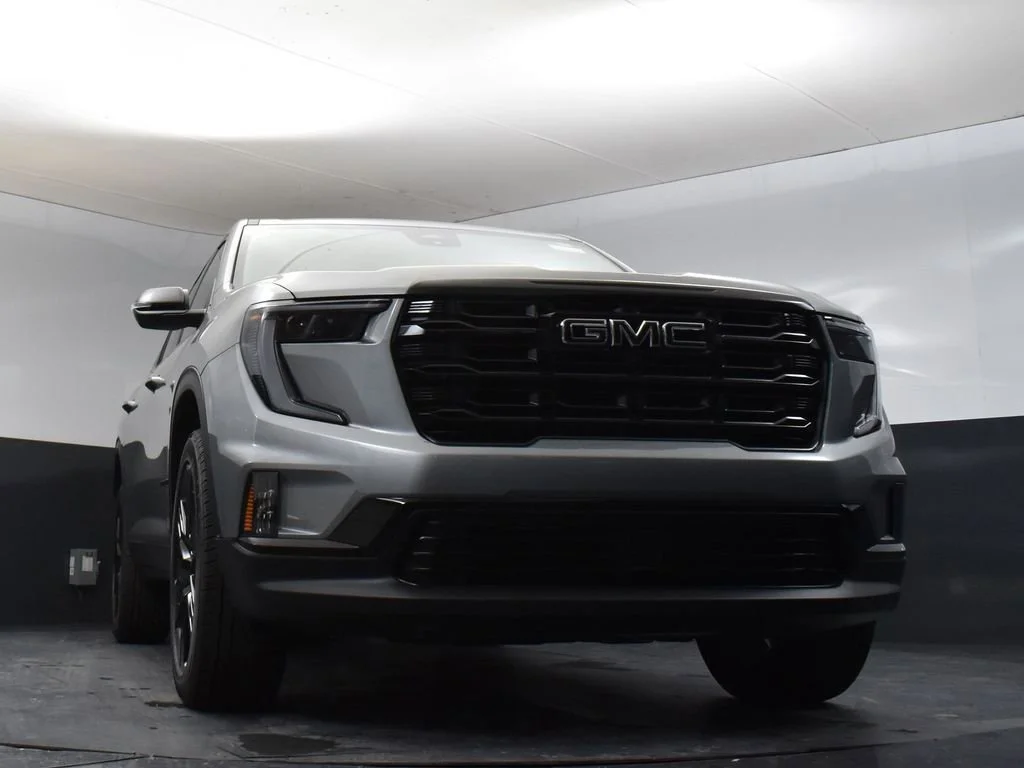 New 2026 Sterling Metallic GMC Elevation image 46