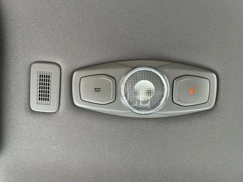 Certified Used 2018 Blue Ford XL image 18