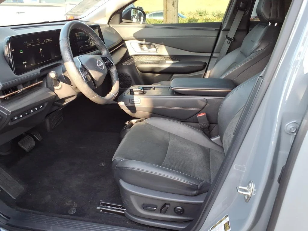 Used 2024 Gray Nissan EVOLVE+ image 19