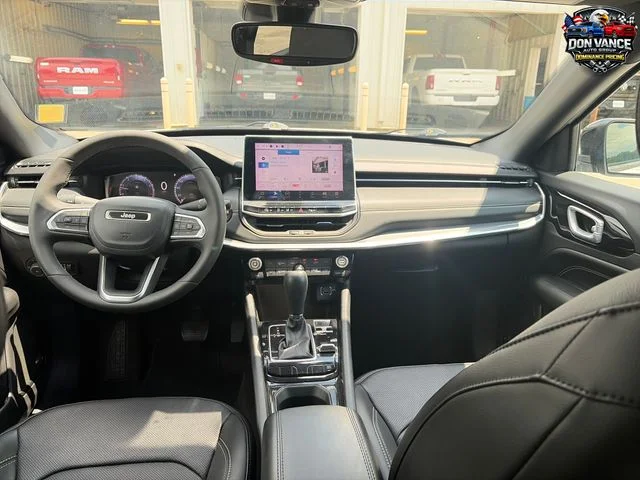 Used 2023 White Jeep High Altitude image 12