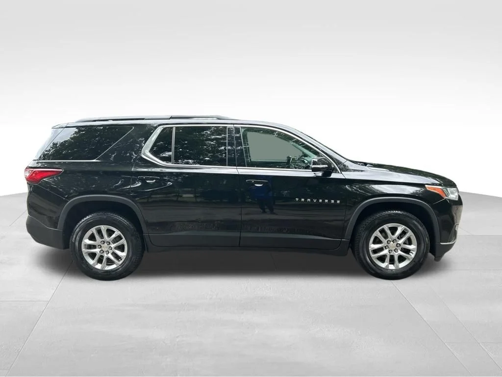 Used 2019 Black Chevrolet LT image 7