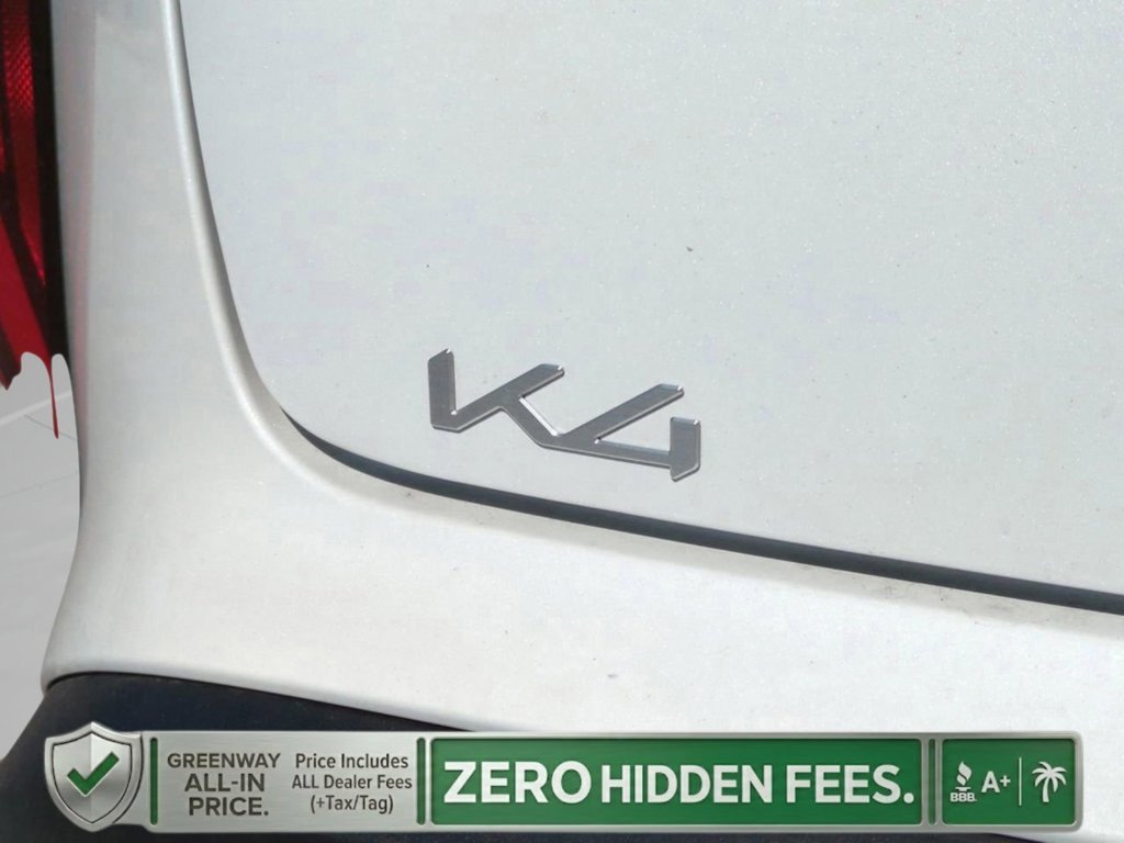New 2026 Snow White Pearl Kia LXS image 32