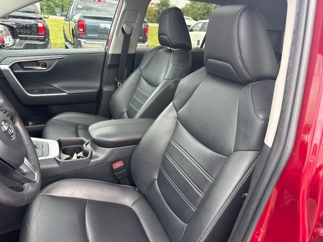 Used 2019 Red Toyota Limited image 13