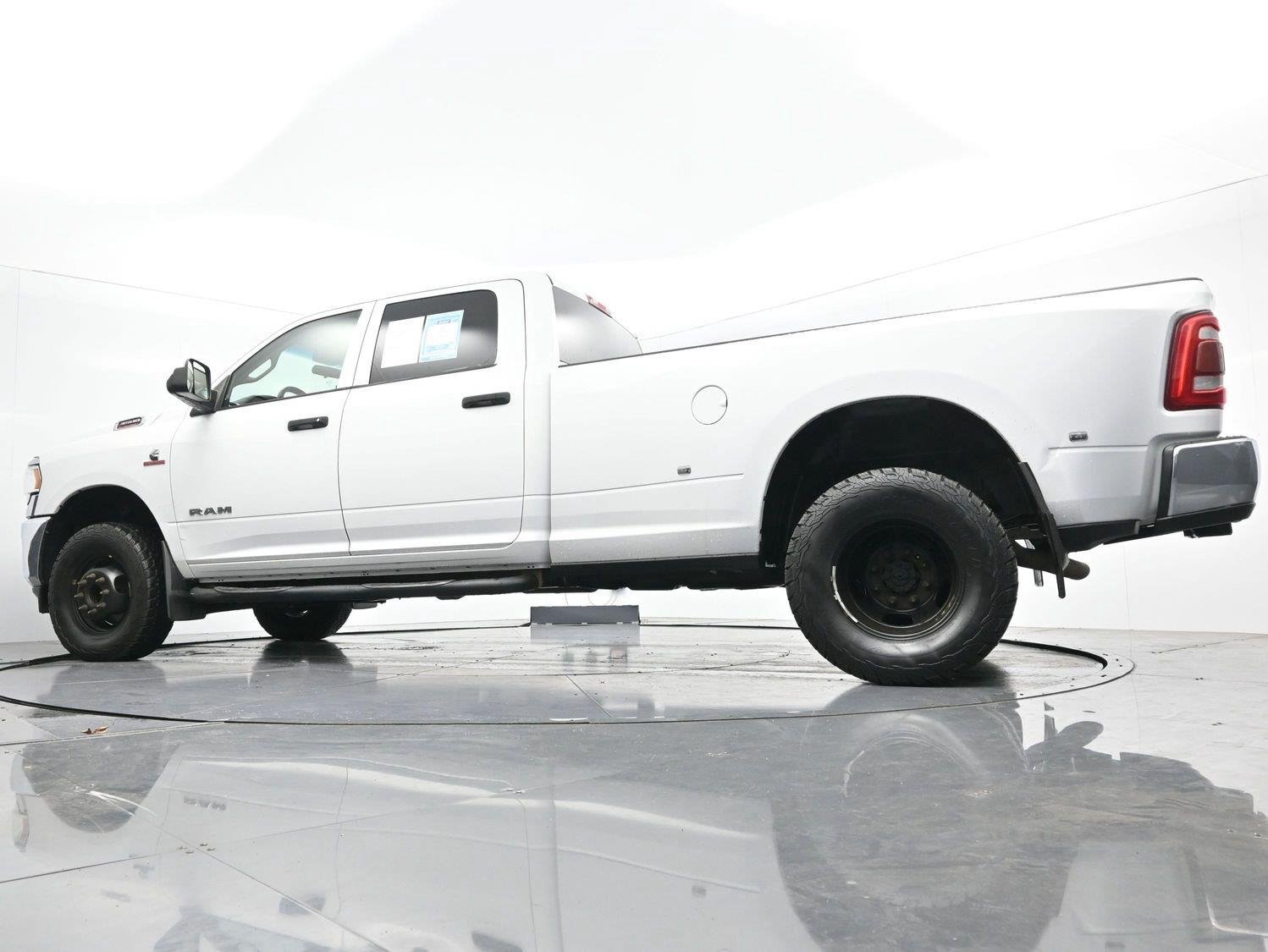 Used 2020 Bright White Clearcoat Ram Tradesman image 40