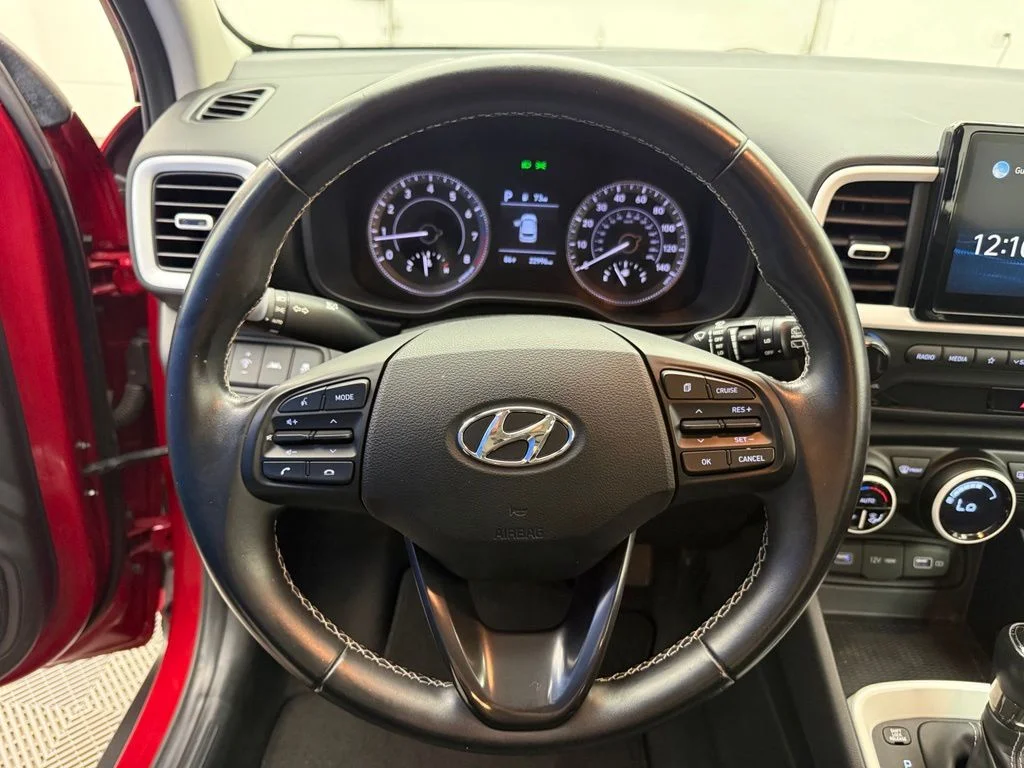 Used 2022 Red Hyundai Limited image 19