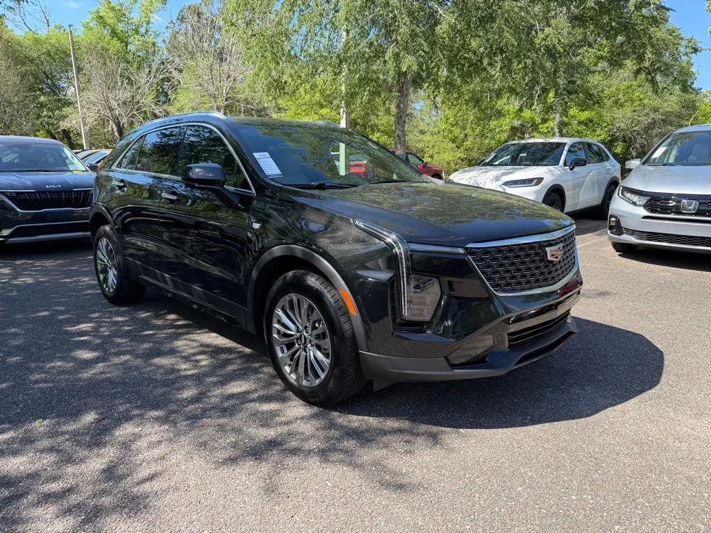2025 Cadillac XT4 Premium Luxury's photo