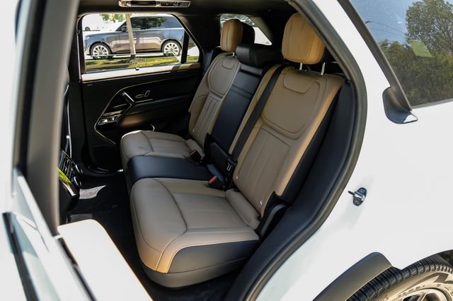 Certified Used 2025 White Land Rover Autobiography image 48