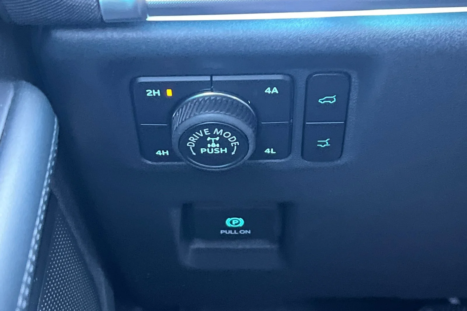 Used 2025 Dark Matter Gray Ford Tremor image 32