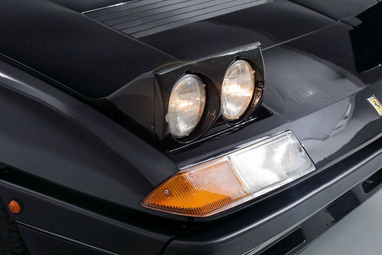 Used 1983 Nero Ferrari  image 14