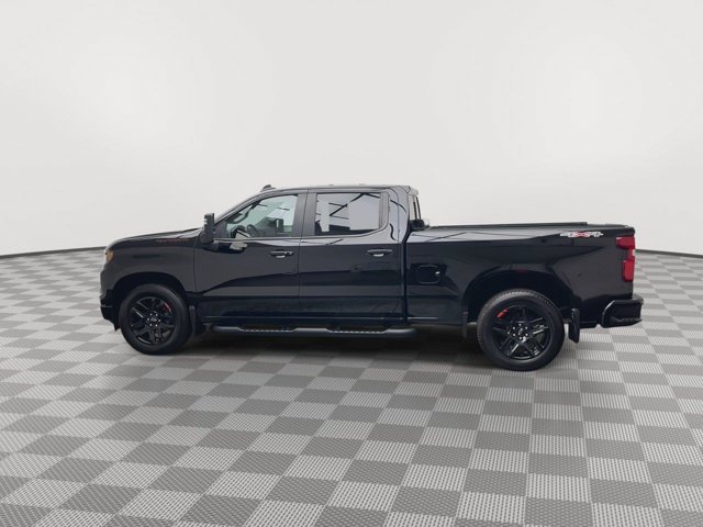 Used 2024 Black Chevrolet RST image 41
