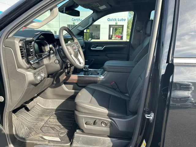2026 GMC Sierra 1500 SLT - Photo 11