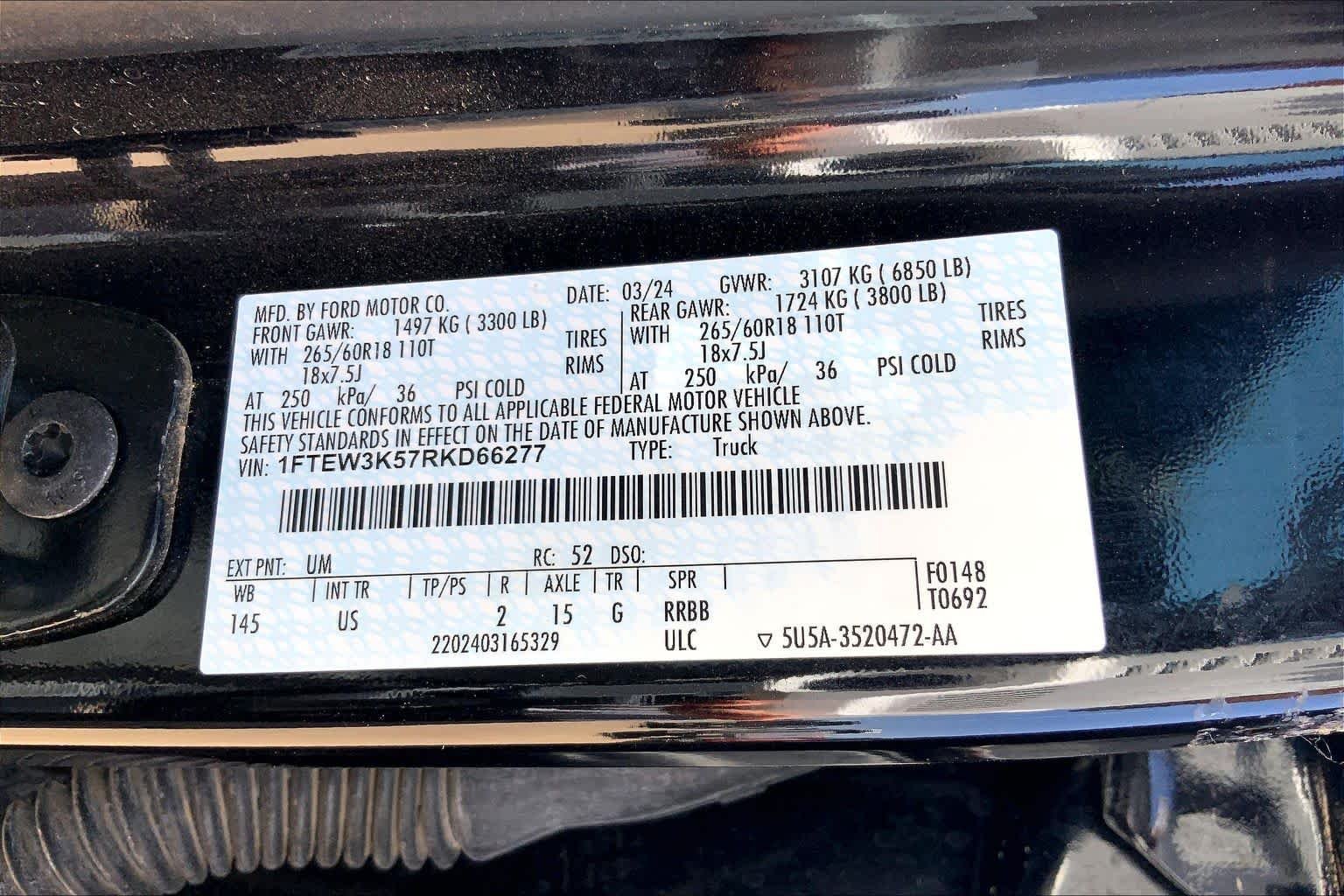 Used 2024 Agate Black Metallic Ford XLT image 31