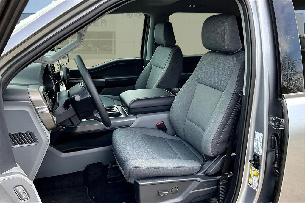 New 2026 Silver Ford XLT image 26
