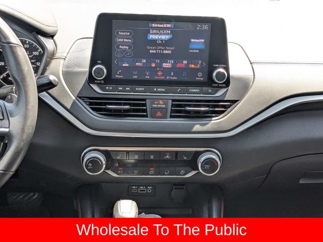 Used 2022 White Nissan 2.5 SR image 17