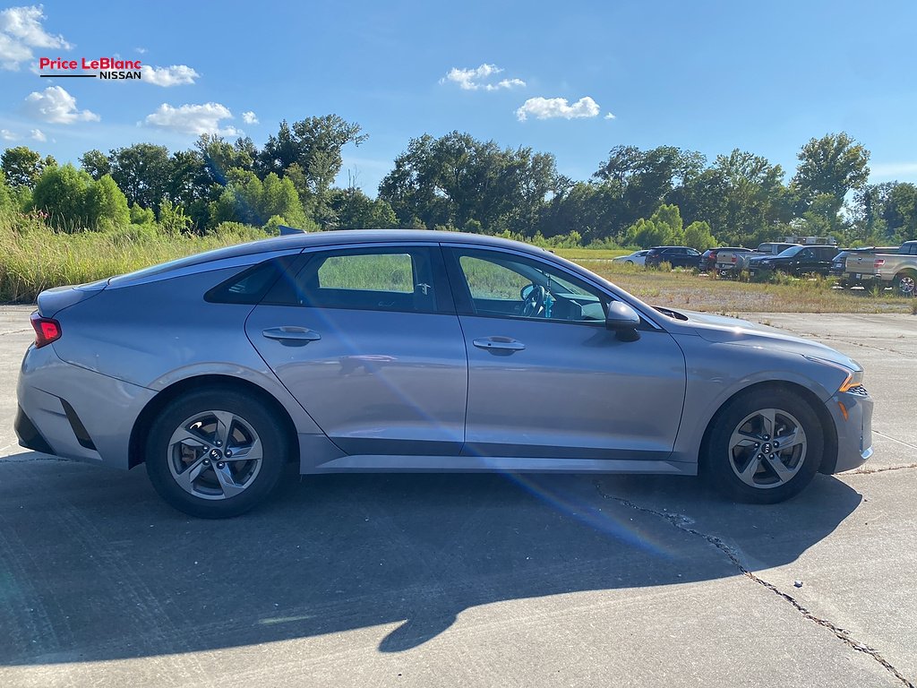 Used 2021 Everlasting Silver Kia LXS image 5