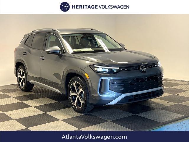 2026 Volkswagen Tiguan 2.0T SE's photo
