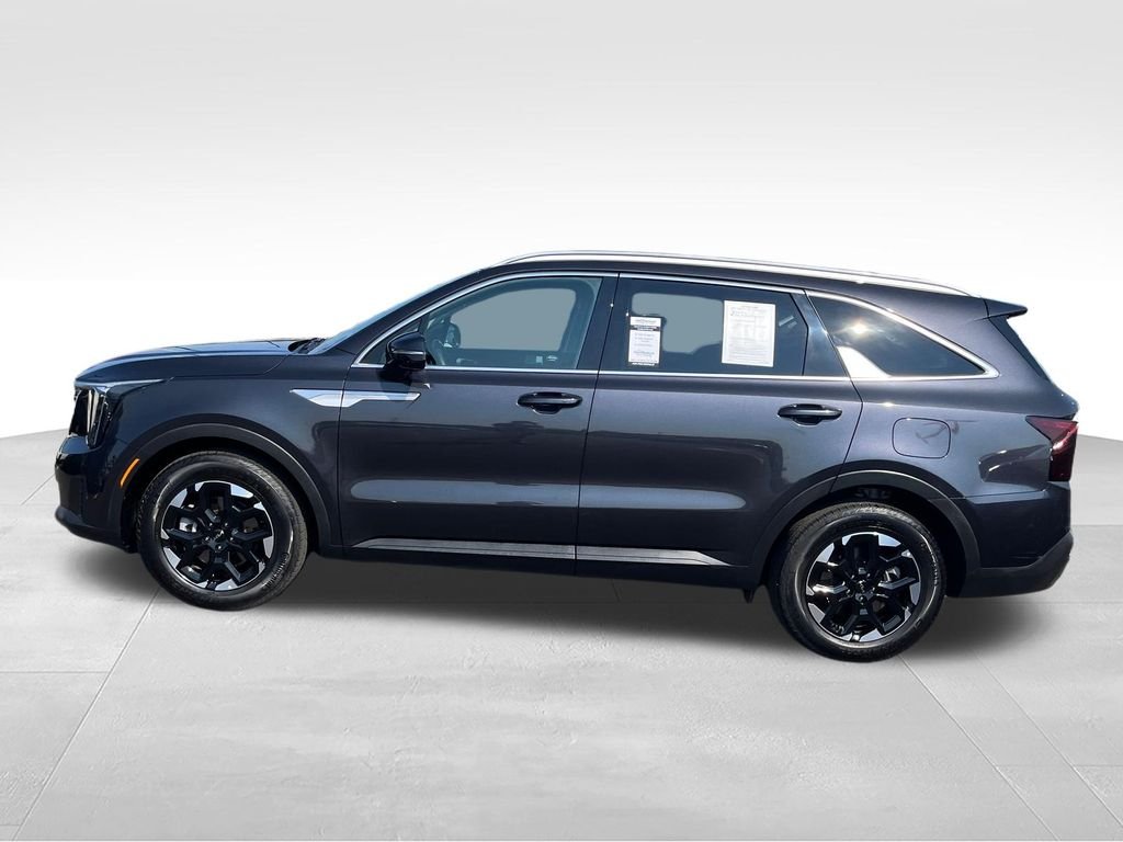 Used 2025 Metal Kia S image 2