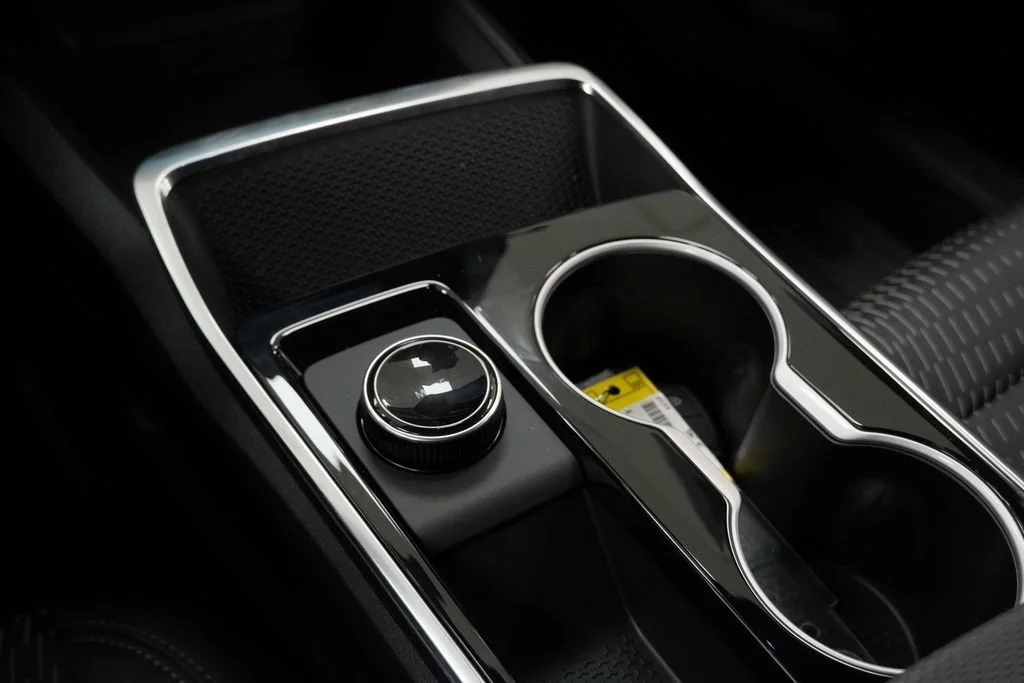New 2026 Summit White Chevrolet LT image 18