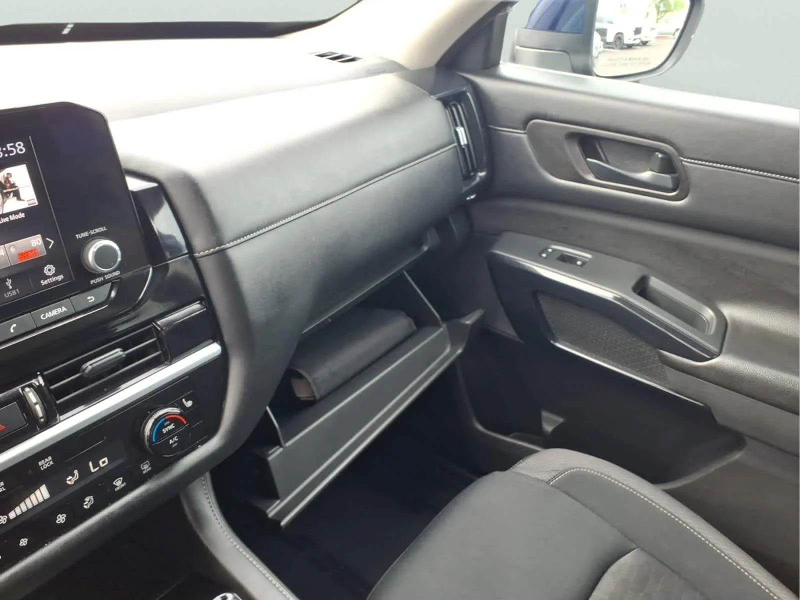 Used 2024 Deep Ocean Blue Pearl Nissan SV image 22