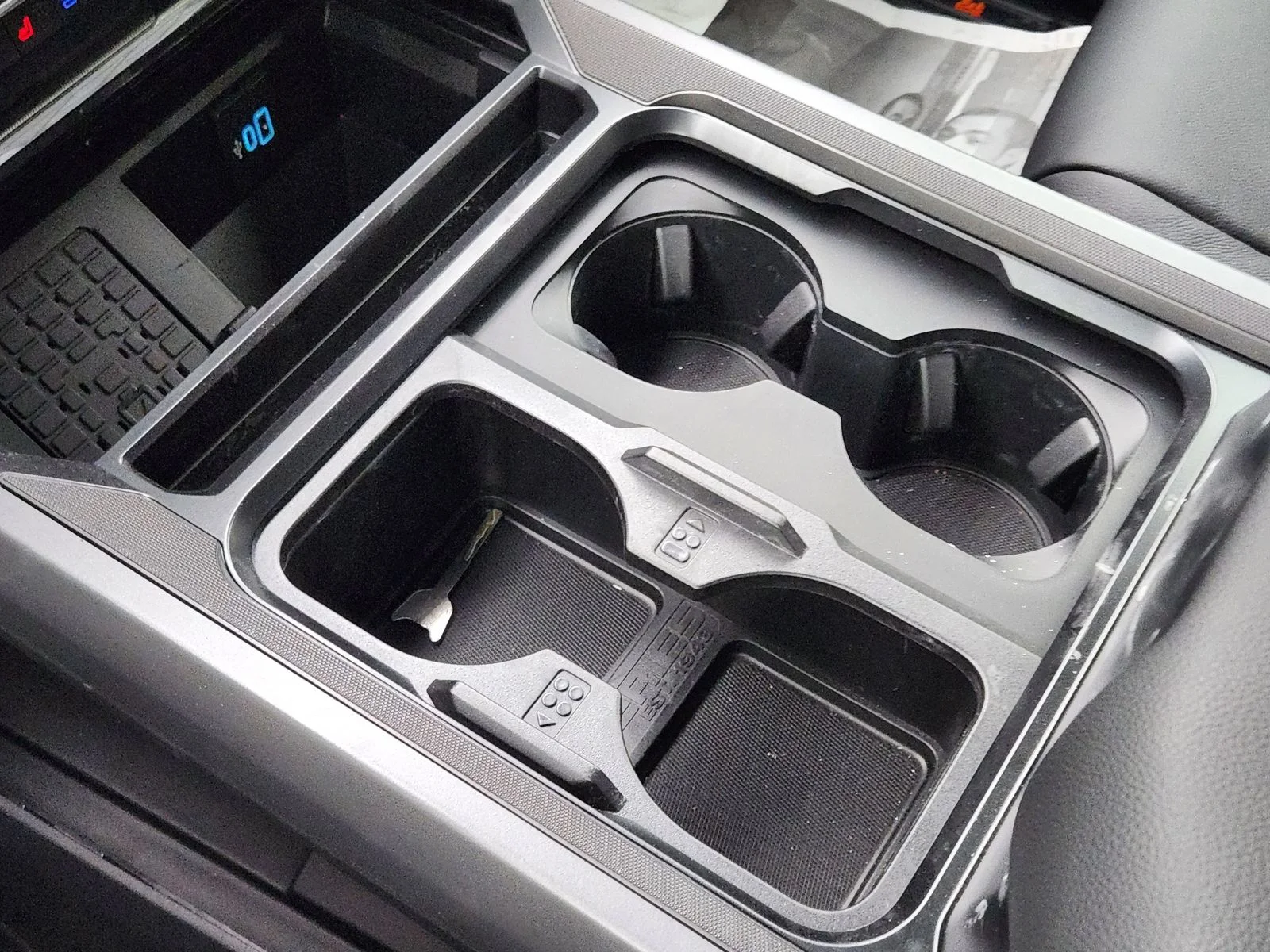 New 2026 Star White Metallic Tri-Coat Ford F-250® Lariat® image 15