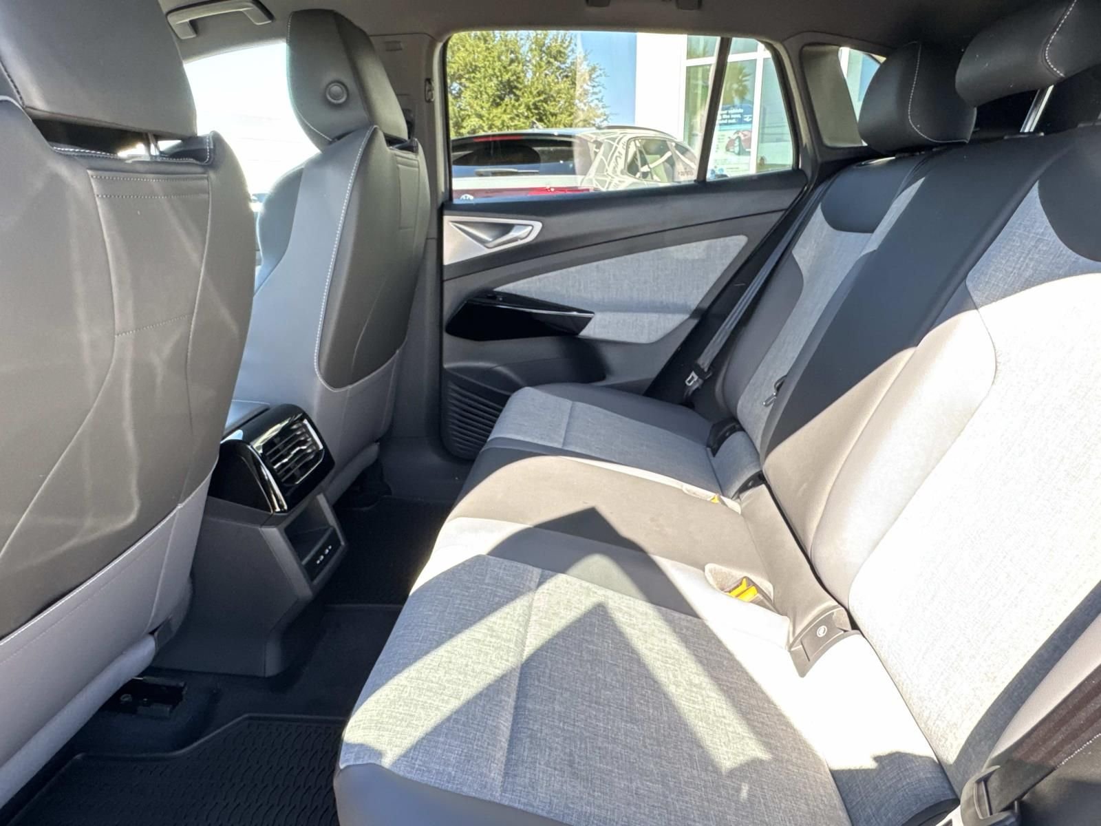2025 Volkswagen ID.4 PRO - Photo 6