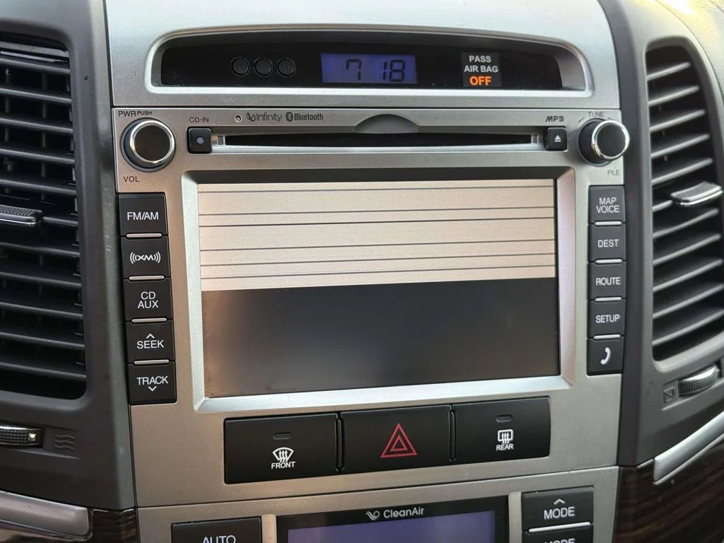 Used 2011 Gray Hyundai Limited image 3