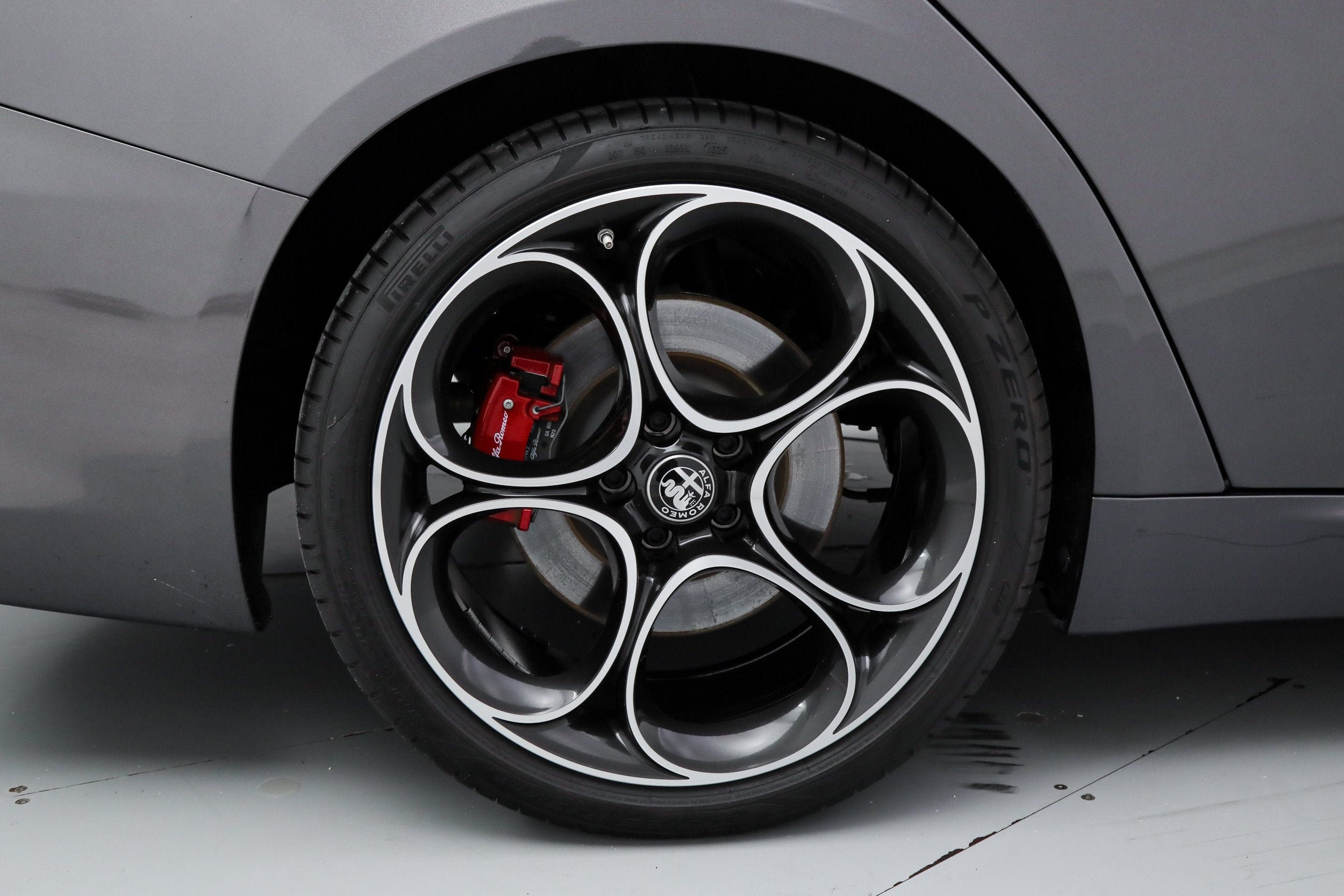 Used 2023 Gray Alfa Romeo Veloce image 19