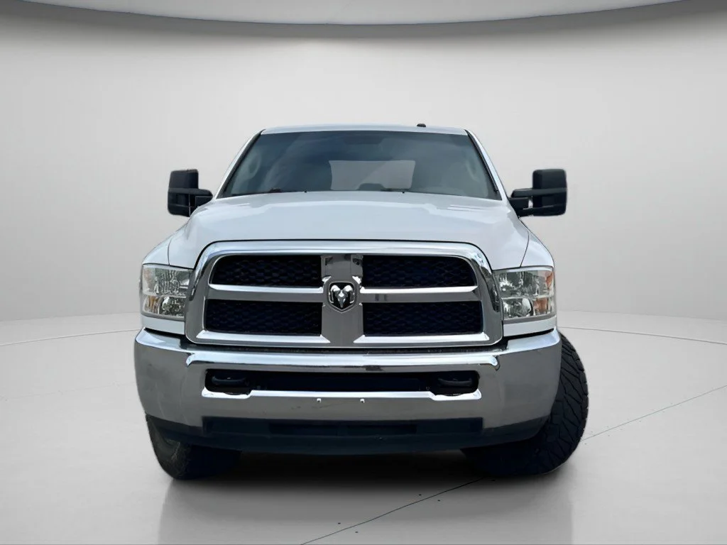 Used 2014 Bright White Clearcoat Ram SLT image 17