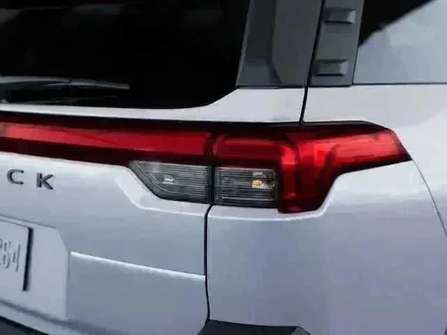 New 2026 ICE SILVER METALLIC Subaru Premium image 12