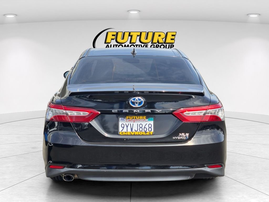Used 2020 Black Toyota XLE image 5