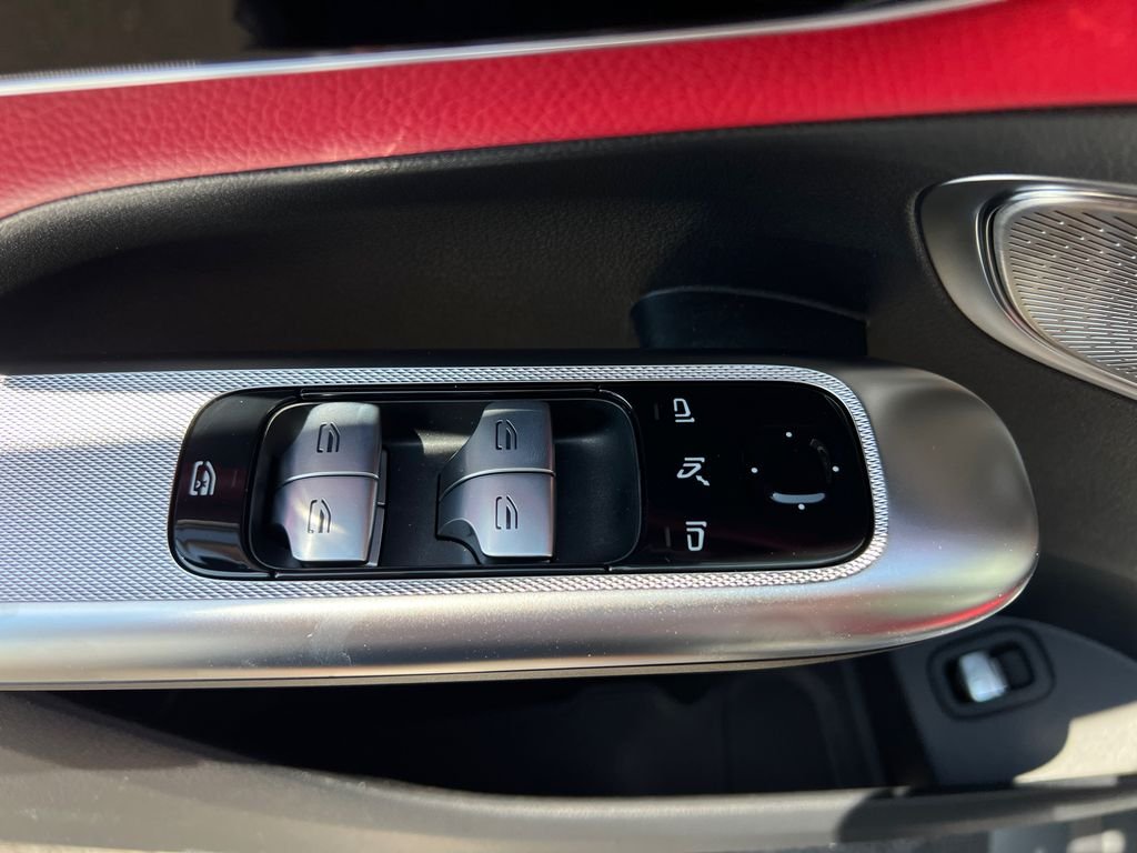 New 2026 MANUFAKTUR Alpine Grey Mercedes-Benz GLC300 image 11