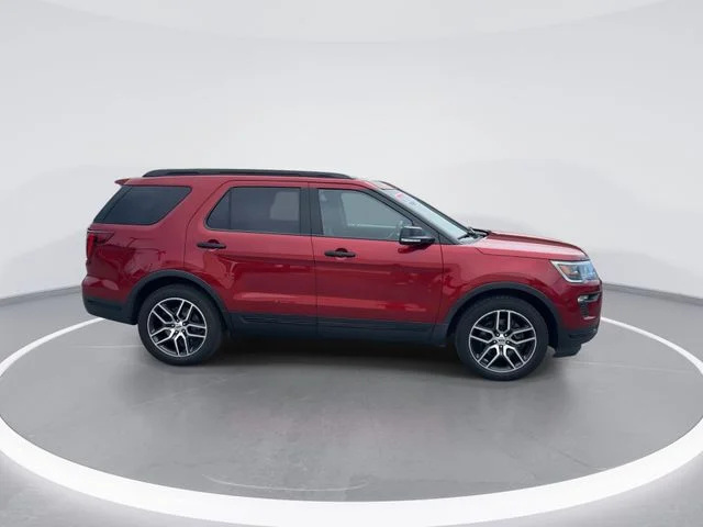 Used 2018 Red Ford Sport image 8