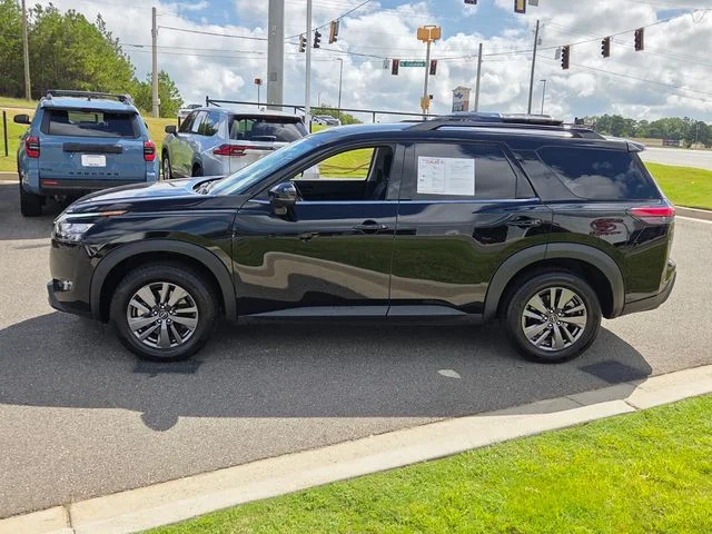 Used 2025 Black Nissan SV image 4