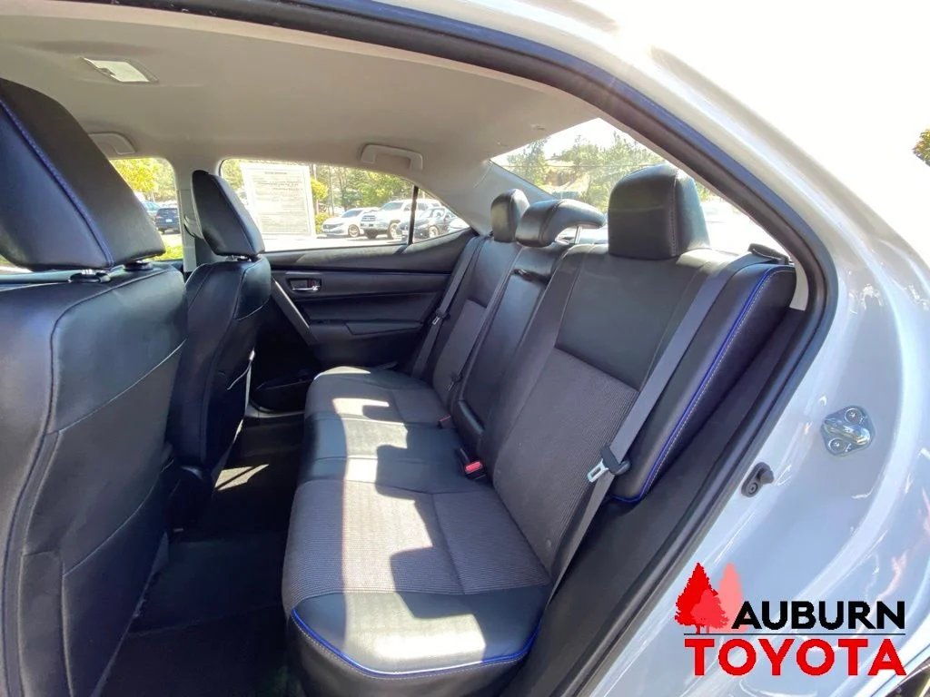 Used 2017 Ice Cap Toyota SE image 18
