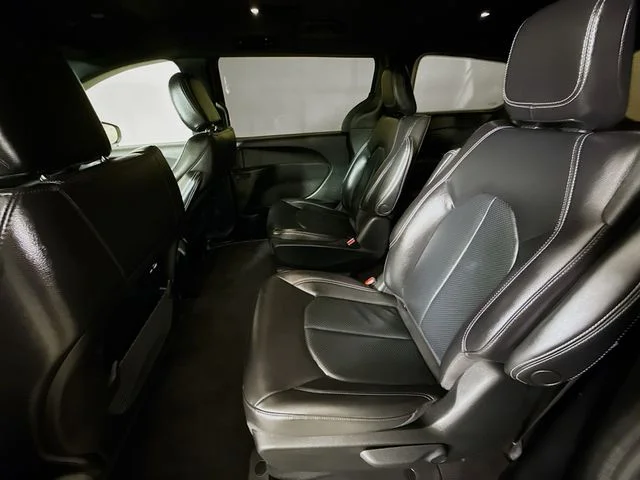 Used 2022 White Chrysler Touring L image 23