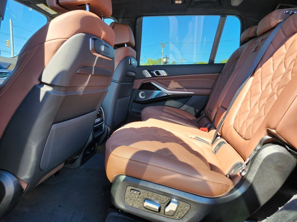 New 2027 Black BMW xDrive40i image 16