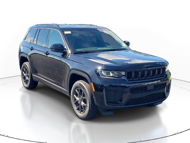 2027 Jeep Grand Cherokee Laredo Altitude