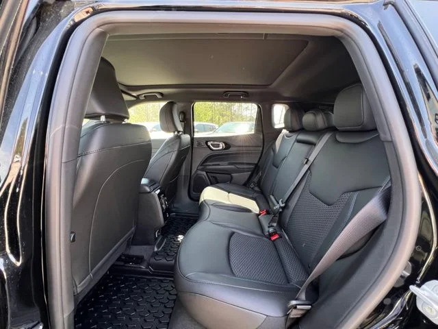 2025 Jeep Compass Latitude - Photo 11
