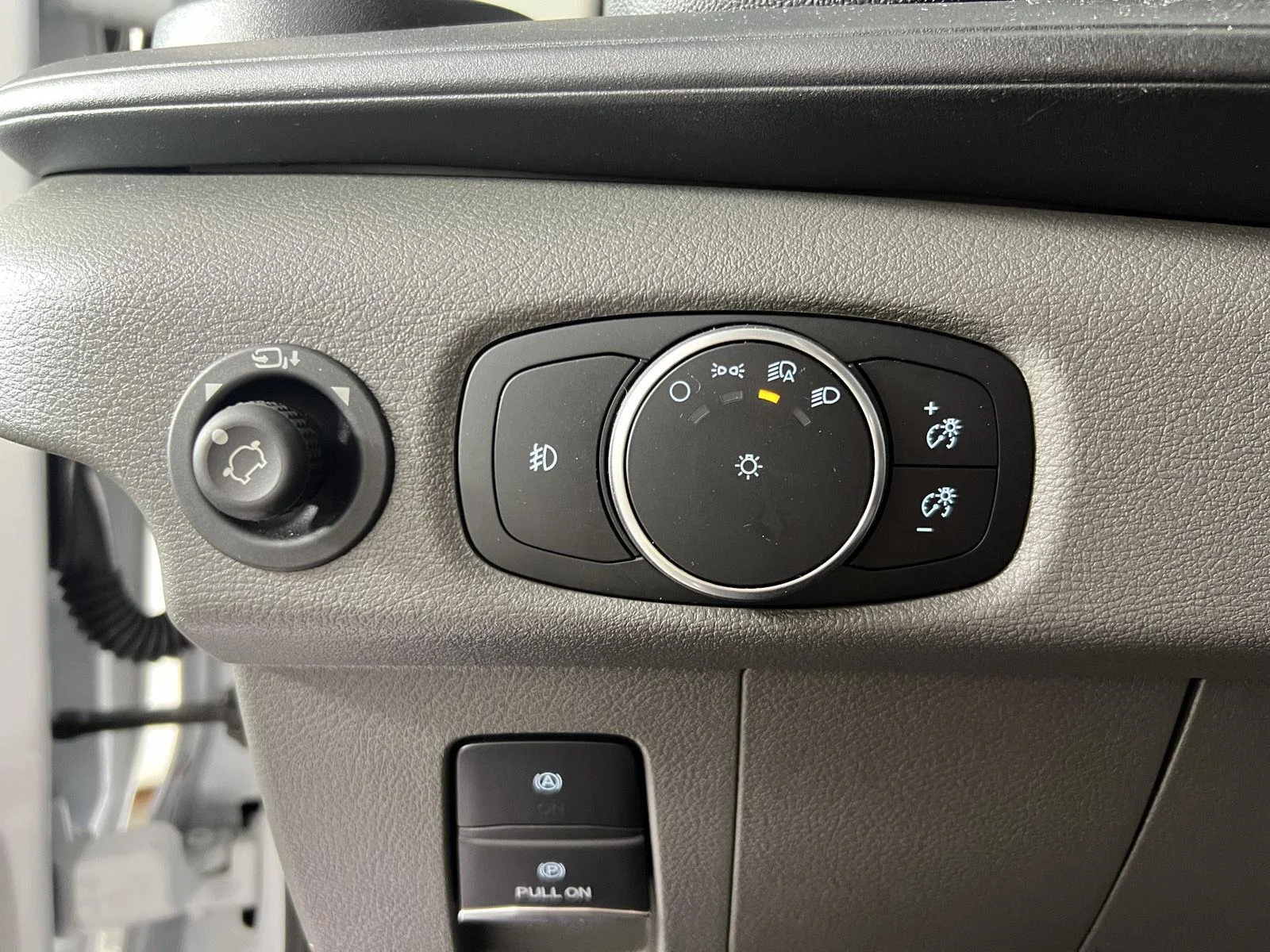 Used 2026 Oxford White Ford 350 XLT image 16