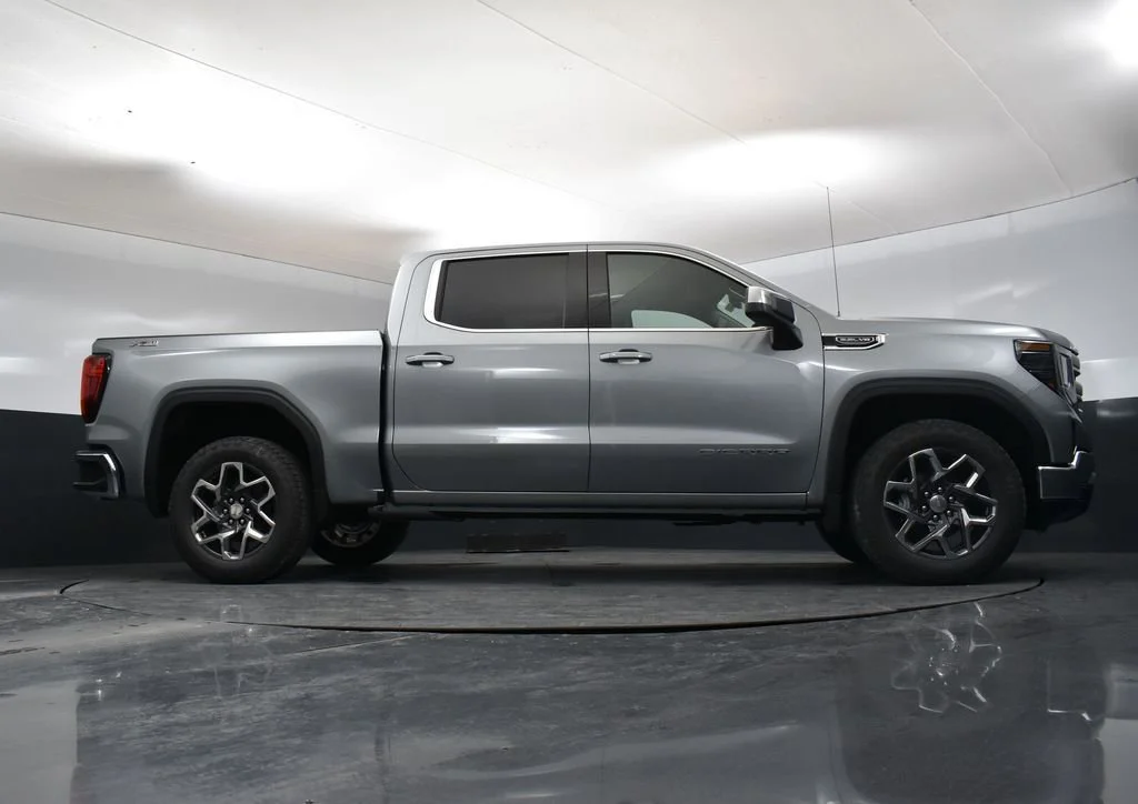 2026 GMC Sierra 1500 SLE - Photo 32