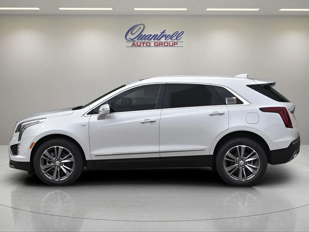 Used 2026 CRYSTAL WHITE TRICOAT Cadillac FWD Premium Luxury image 6