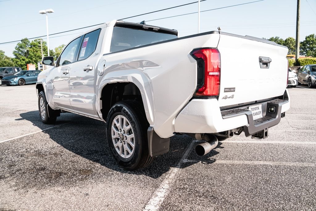 New 2026 Ice Cap Toyota SR5 image 5