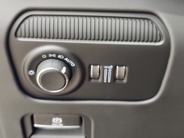 New 2026 High Gloss Black Exterior Paint Jeep Summit Reserve image 22