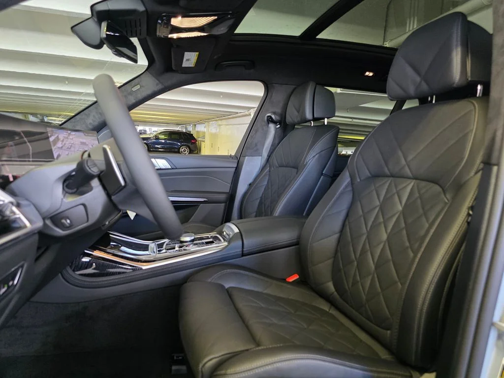 New 2027 Brooklyn Grey Metallic BMW xDrive40i image 18