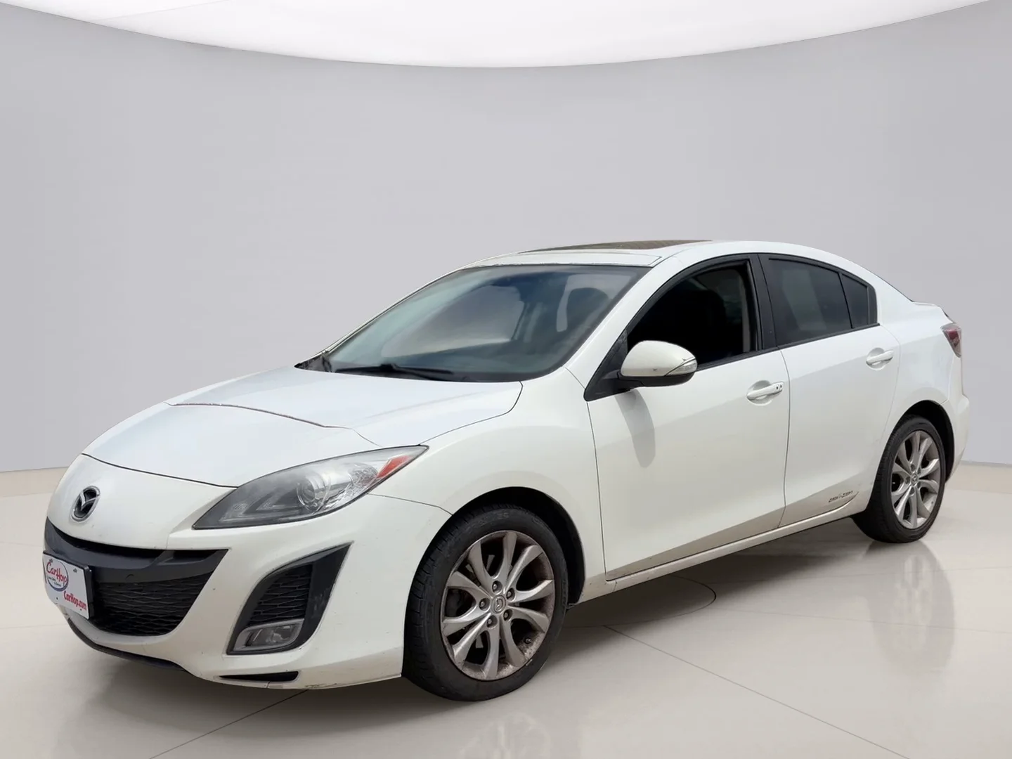 Used 2010 White Mazda  image 1