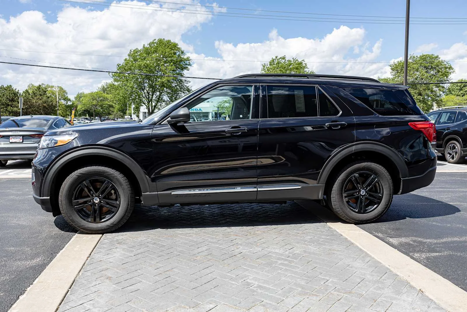 Used 2022 Agate Black Ford XLT image 4