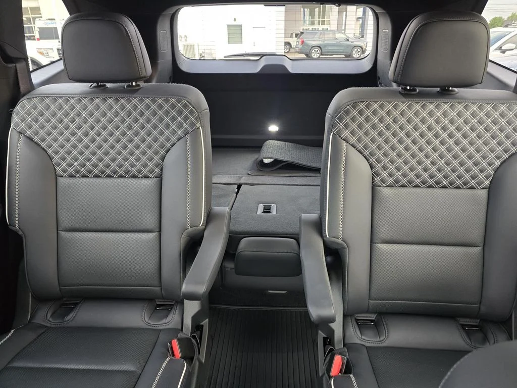 Used 2024 Downpour Metallic GMC FWD Denali image 12