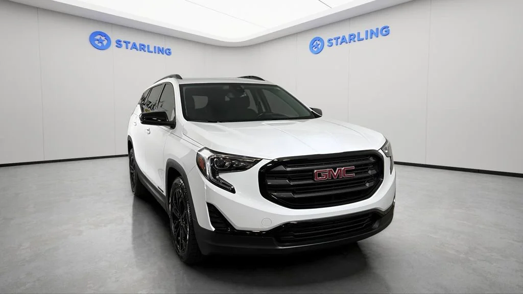 Used 2021 SUMMIT WHITE GMC SLE image 15